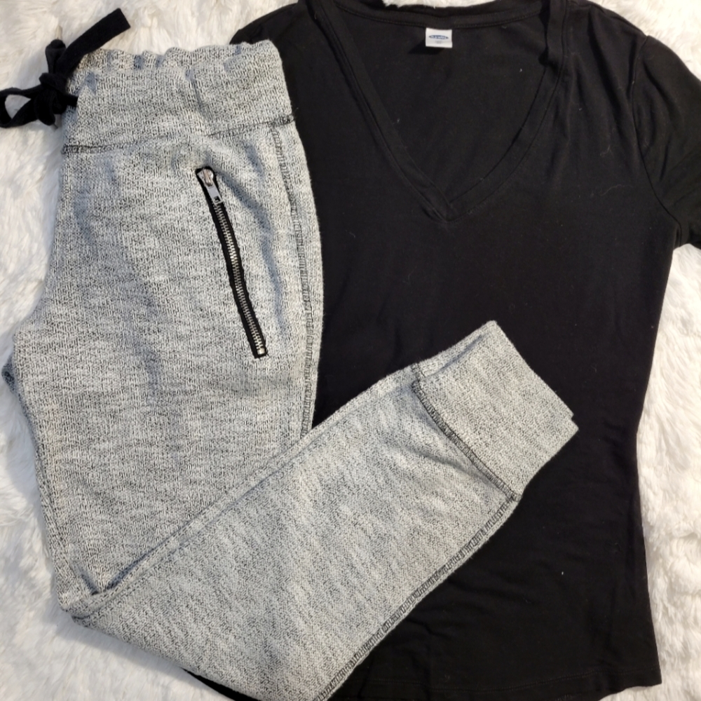 Size Small Green Tea joggers
